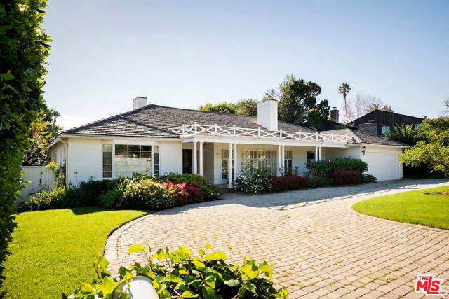 1521 San Remo Drive photo 3