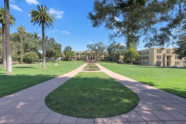 209 Nob Hill Way, Los Gatos CA: https://media.crmls.org/mediaz/4f3bc4b3-8203-4190-b522-a498ee599de8.jpg