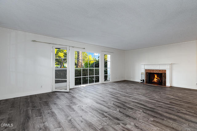 Detail Gallery Image 7 of 28 For 681 S Orange Grove Bld #1,  Pasadena,  CA 91105 - 3 Beds | 2/1 Baths