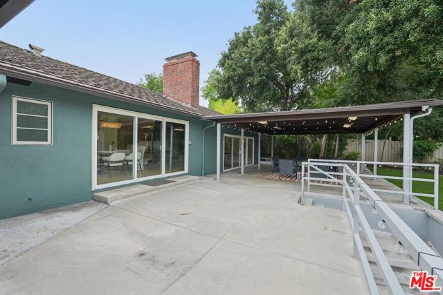 240 Oakhurst Lane, Arcadia CA: https://media.crmls.org/mediaz/4f3c1a41-8c17-4b27-8e99-110d71cfe4b6.jpg