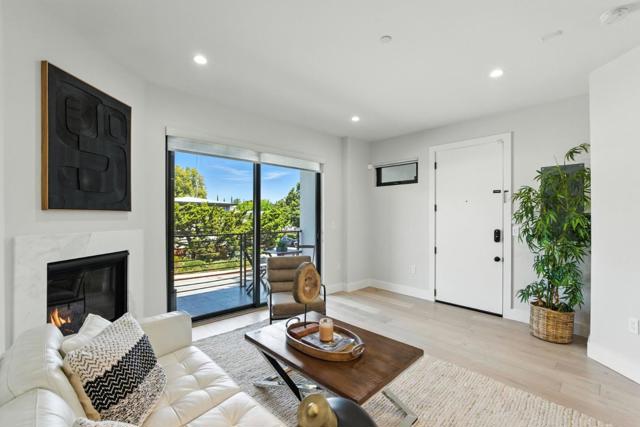 500 Walnut Street, San Carlos CA: https://media.crmls.org/mediaz/4f3c1eb1-84d1-4d16-8d53-dab3d4d56110.jpg