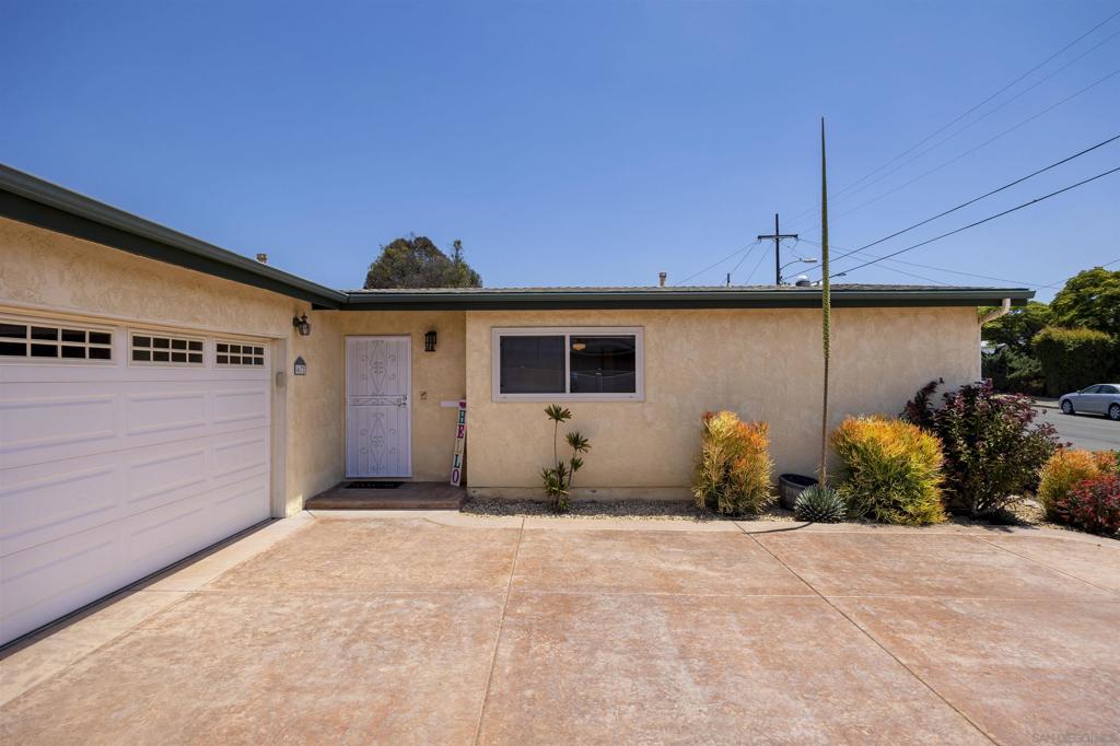 4672 Mount La Platta Dr - photo 2