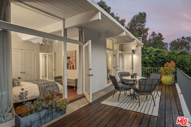 2544 Greenvalley Road, Los Angeles CA: https://media.crmls.org/mediaz/4f3d2da1-bff9-4314-b943-dc25a77455f4.jpg