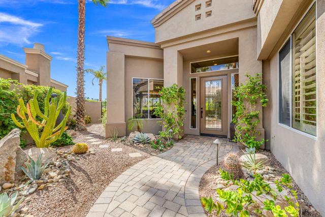 424 White Horse Trail, Palm Desert, CA 92211
