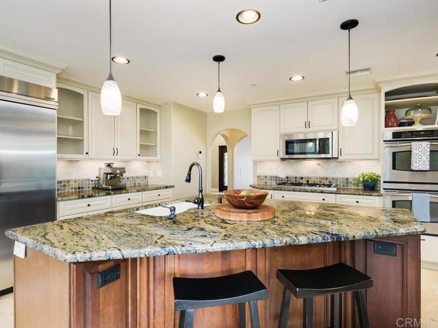 Detail Gallery Image 17 of 75 For 3347 Yucca Ter, Fallbrook,  CA 92028 - 4 Beds | 4/1 Baths