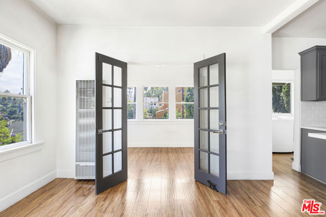 1404 Maltman Avenue, Los Angeles CA: https://media.crmls.org/mediaz/4f3ebf9a-857f-408c-9148-59ceca367ecd.jpg
