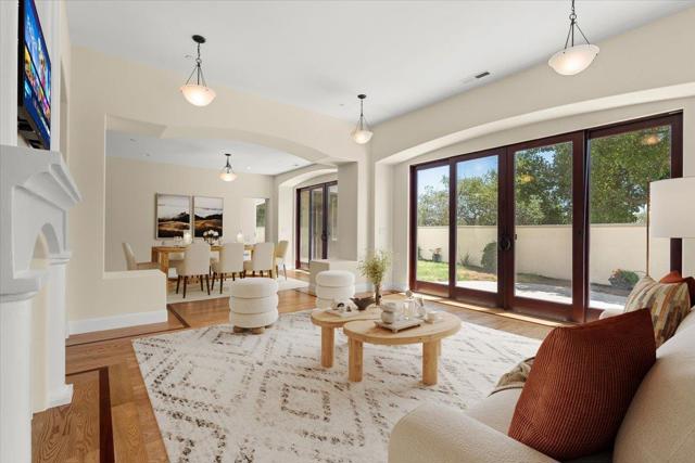 2100 Stone Ridge Drive, Royal Oaks CA: https://media.crmls.org/mediaz/4f3f398b-e3f2-47ff-9bd4-0a99dc6efd1d.jpg