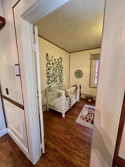 2727 Blenheim Avenue, Redwood City CA: https://media.crmls.org/mediaz/4f3f4ca2-b10e-4966-9b42-f3103c208bc8.jpg