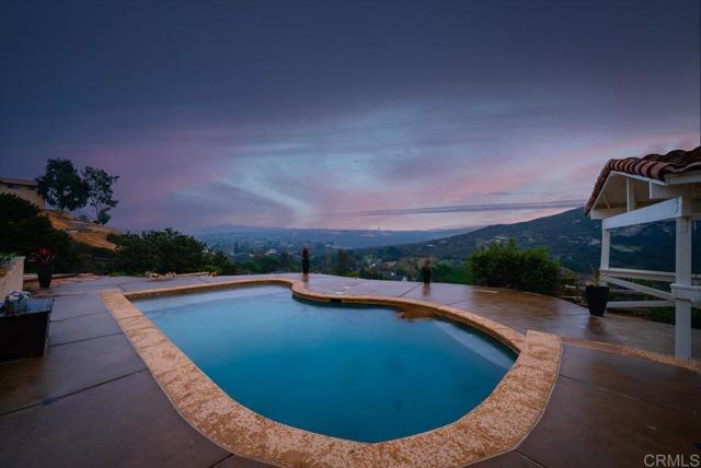 Detail Gallery Image 5 of 41 For 24513 Tesoro, Ramona,  CA 92065 - 4 Beds | 2/1 Baths