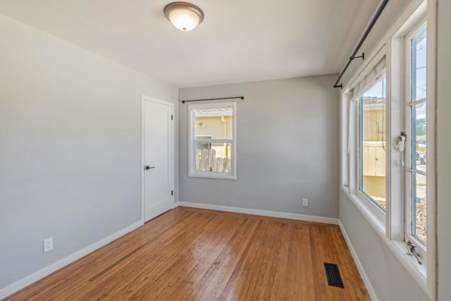 624 Filbert Street, Half Moon Bay CA: https://media.crmls.org/mediaz/4f3fa597-ac9e-48c7-b5f0-eb070f92a2af.jpg