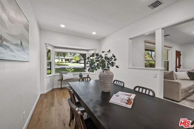 746 Valley View Avenue, Monrovia CA: https://media.crmls.org/mediaz/4f417474-e00b-4d3c-bf83-6a9b082ddd9d.jpg