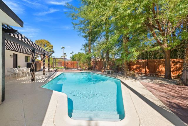 2200 N Carillo Road, Palm Springs, CA 92262