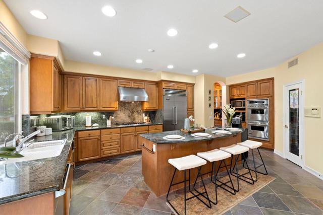 Image 12 of 69 For 11766 Treadwell Dr