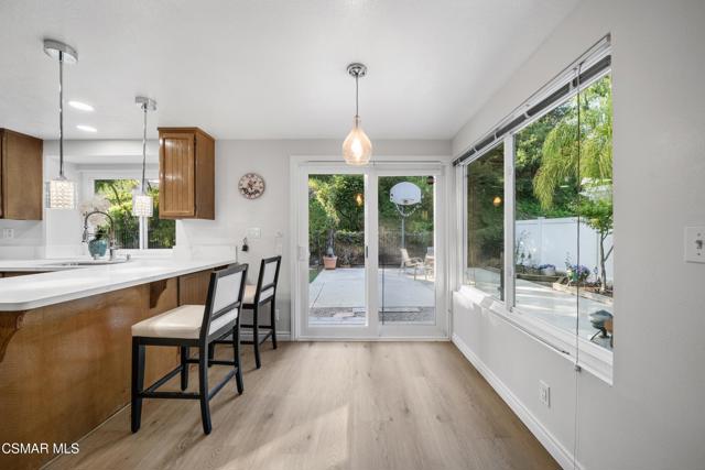 6755 Oak Springs Drive, Oak Park CA: https://media.crmls.org/mediaz/4f44af31-908b-4a4b-8a90-96611fb38da9.jpg