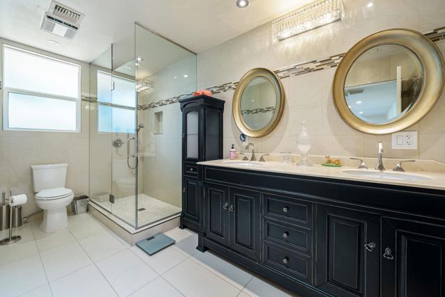 4 Dartmouth Drive, Rancho Mirage CA: https://media.crmls.org/mediaz/4f44eeac-ca40-4147-8175-8ea318a8807b.jpg