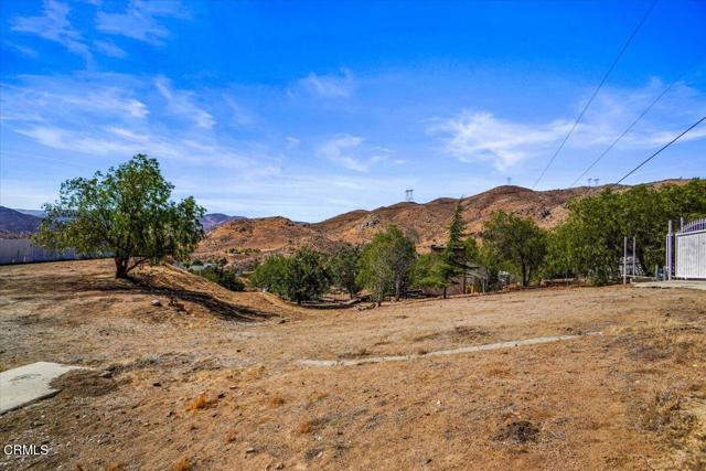 Detail Gallery Image 14 of 25 For 510 E Soledad Rd, Palmdale,  CA 93510 - 4 Beds | 3 Baths