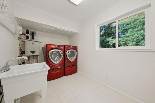 1619 Sunset Ridge Road, Los Gatos CA: https://media.crmls.org/mediaz/4f458deb-30e3-40ab-b00b-f777fafa7975.jpg