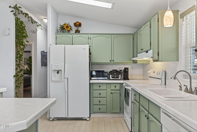 Detail Gallery Image 14 of 68 For 1215 Anchors Way Dr #44,  Ventura,  CA 93001 - 2 Beds | 2 Baths