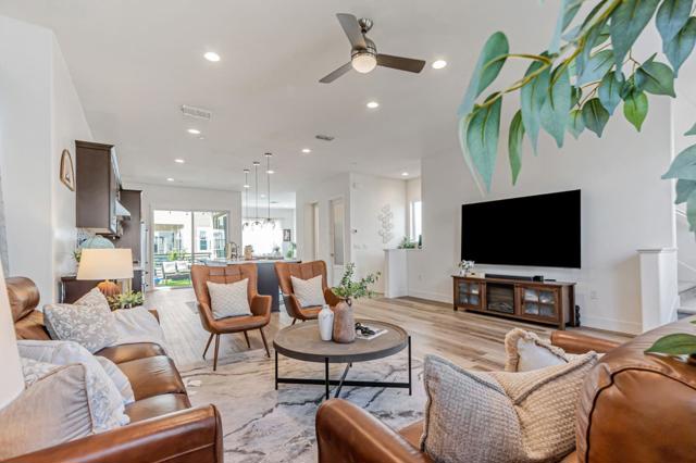 2154 Pastoral Loop, San Jose CA: https://media.crmls.org/mediaz/4f45e10c-38f5-4cf7-8de1-166eecbbaebd.jpg