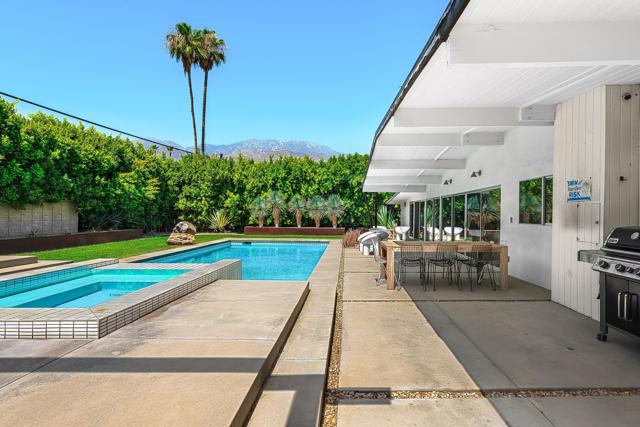 2639 E Livmor Avenue, Palm Springs, CA 92262
