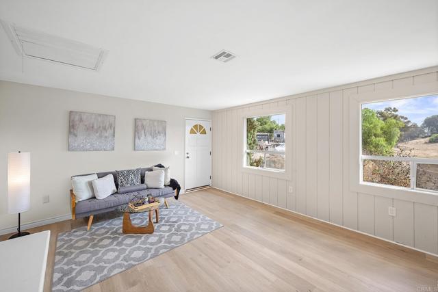 6681 Macarthur Drive, Lemon Grove CA: https://media.crmls.org/mediaz/4f461b39-8031-4d07-8813-ff1837031241.jpg