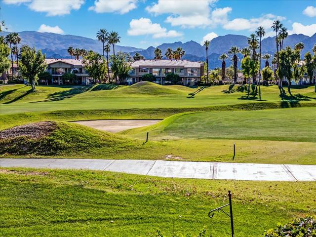 55347 Winged Foot, La Quinta CA: https://media.crmls.org/mediaz/4f46534b-17d4-41de-9e7d-2192793244a3.jpg