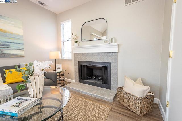 Image 16 of 60 For 4708 Cabello St