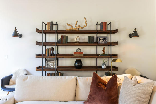 595 Linda Vista Avenue, Pasadena CA: https://media.crmls.org/mediaz/4f46bb8f-d67b-4928-8b2b-154b8b89d504.jpg