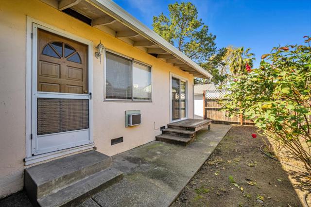 838 Wheeler Street, Santa Rosa CA: https://media.crmls.org/mediaz/4f46c926-ad59-400c-951b-f38f4a4bbca3.jpg