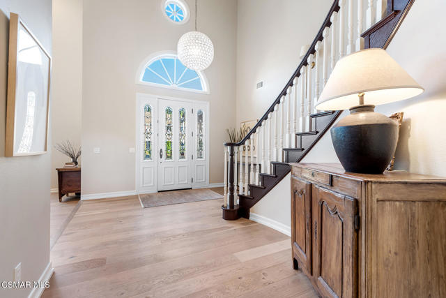 29621 Ridgeway Drive, Agoura Hills CA: https://media.crmls.org/mediaz/4f47b452-6b9d-4cea-91d6-e911a232c9fa.jpg