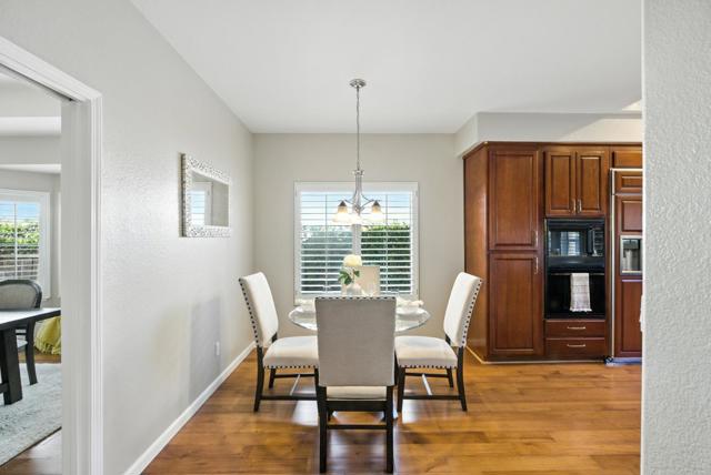 1128 Sterling Gate Drive, San Jose CA: https://media.crmls.org/mediaz/4f48ef7f-7fd9-4d99-ae35-a58fcf5ffb39.jpg
