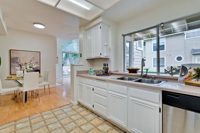5308 Tacoma, Fremont CA: https://media.crmls.org/mediaz/4f4973d2-399a-414f-8875-c5debb01f89b.jpg
