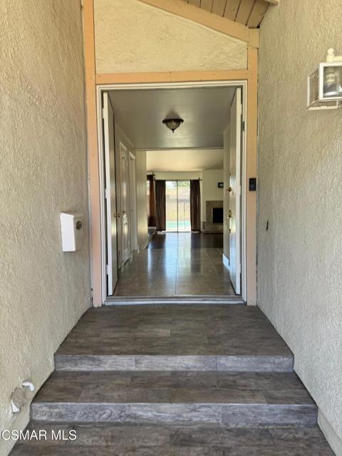 2722 Appalachian Court, Westlake Village CA: https://media.crmls.org/mediaz/4f4a720c-f05d-4ee8-89d3-11a9f1e1e8f8.jpg