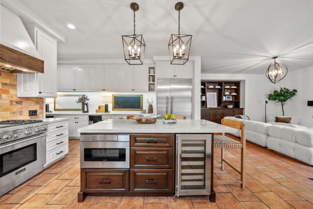 110 New Place Road, Hillsborough CA: https://media.crmls.org/mediaz/4f4b0c2d-8f29-4b1f-8132-b71b772a4f48.jpg