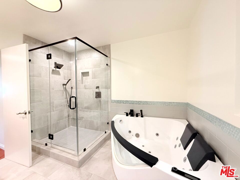 MLS #26860533 image #30