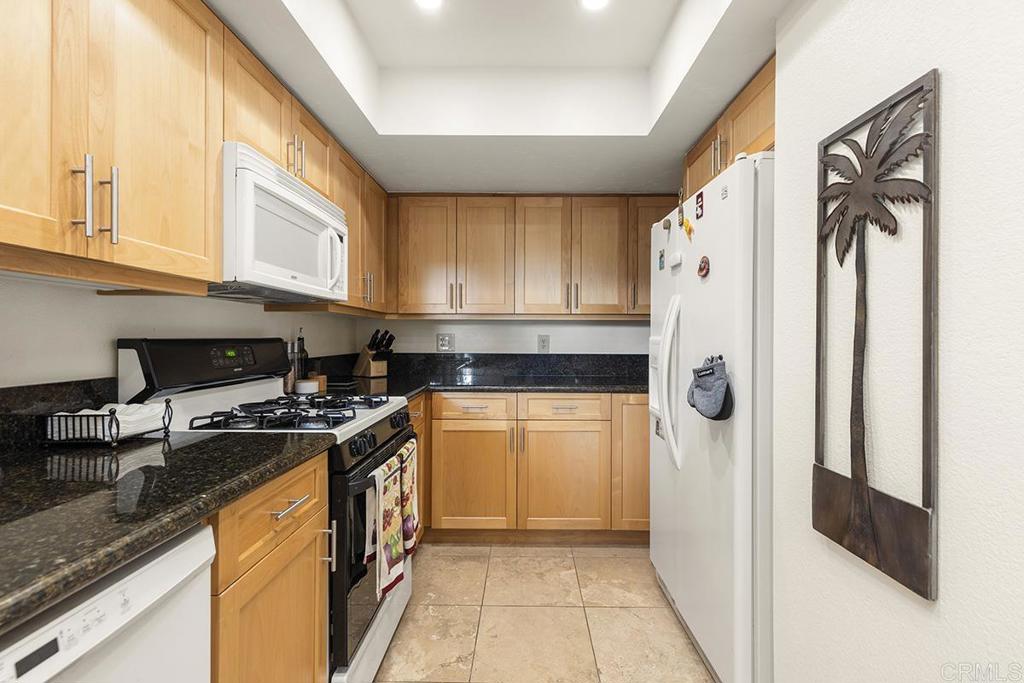 4009 Layang Layang Circle - photo 11
