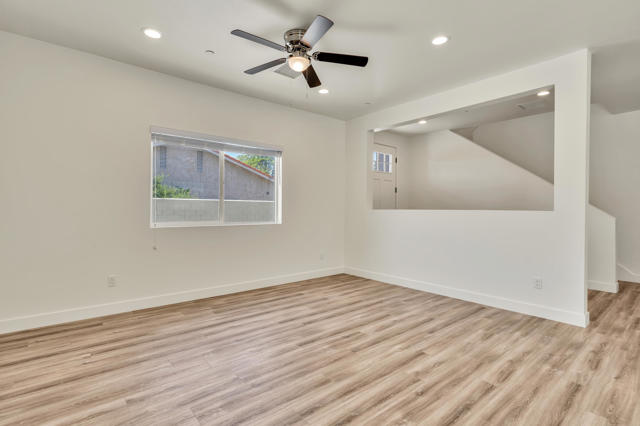 33912 Whispering Palms Trail, Cathedral City CA: https://media.crmls.org/mediaz/4f4da266-be19-46e1-9a84-74c5576cd01d.jpg
