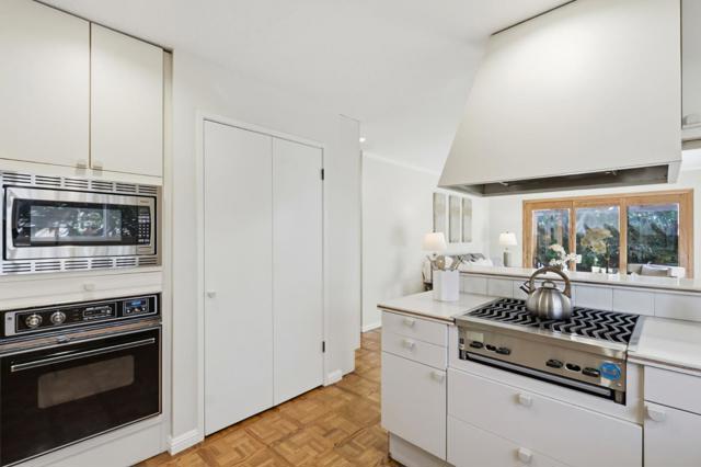 22408 Balustrol Court, Cupertino CA: https://media.crmls.org/mediaz/4f4e5cb2-848d-461e-bd6b-3e074aa5ef82.jpg