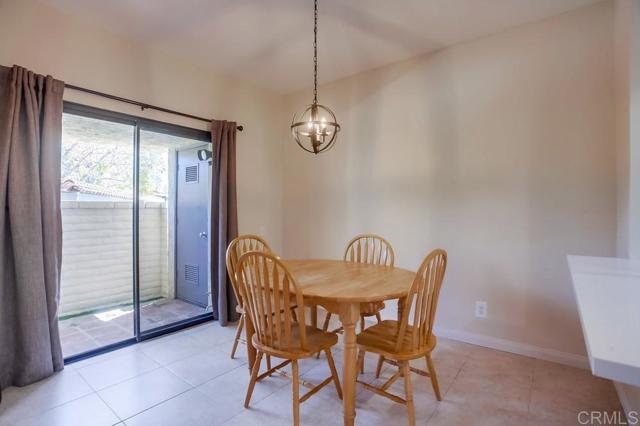 Detail Gallery Image 7 of 30 For 926 Lupine Hills Drive #15,  Vista,  CA 92081 - 2 Beds | 2 Baths