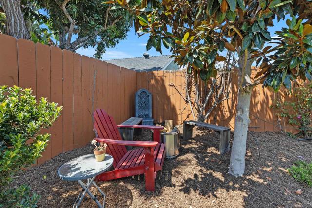 4744 49th St, San Diego CA: https://media.crmls.org/mediaz/4f4f935c-b83a-438e-acd1-ab9787cc381f.jpg