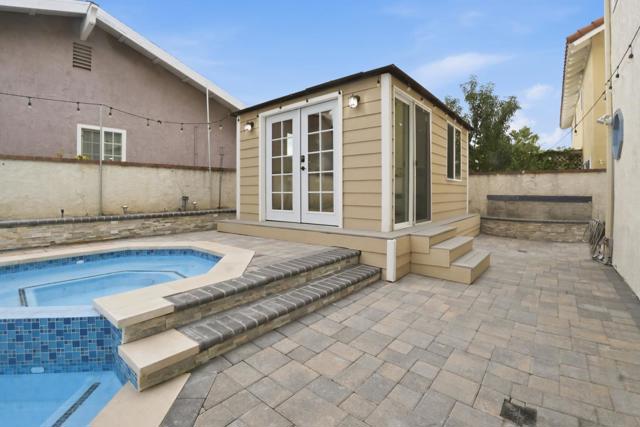 11383 Stonecress Avenue, Fountain Valley CA: https://media.crmls.org/mediaz/4f4fc9f9-c568-440e-963d-f8e015585adf.jpg