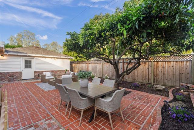 1216 Hermosa Way, San Jose CA: https://media.crmls.org/mediaz/4f521fad-f870-4af9-bbdd-cc3ed8fbb85d.jpg