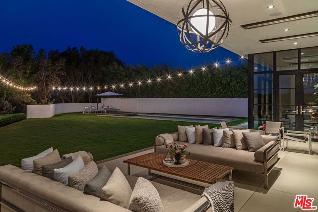 400 Amalfi Drive photo 47