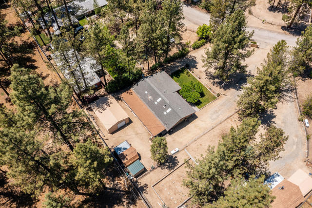 59341 Courtesy Drive, Mountain Center CA: https://media.crmls.org/mediaz/4f52f575-2efd-4532-8eac-e129a77ef17b.jpg
