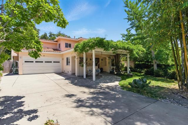 41 Regent Place, Palo Alto CA: https://media.crmls.org/mediaz/4f530ef7-c40d-4a62-ae6f-4d932142c4b4.jpg