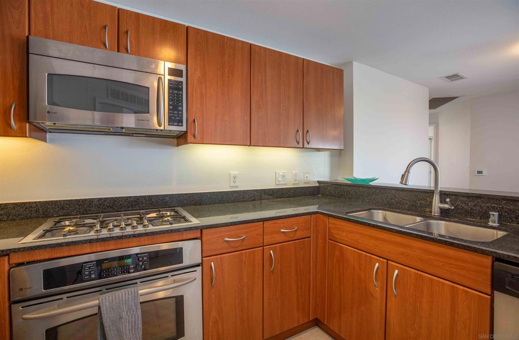 1608 India St - photo 7