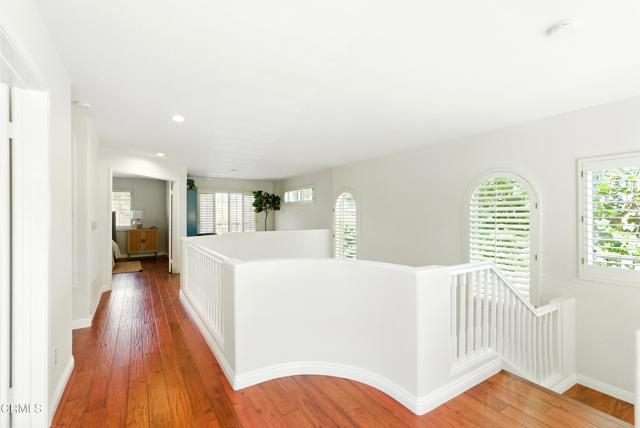1117 Pan Court, Thousand Oaks CA: https://media.crmls.org/mediaz/4f53d9ea-5e97-4930-b439-ed270a76e954.jpg