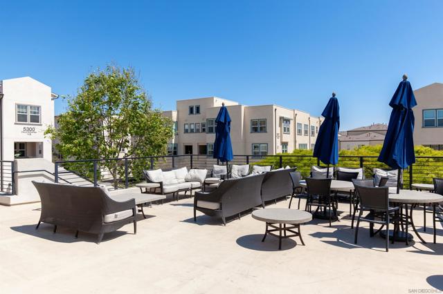 5402 Sand Arch Ln 199, San Diego CA: https://media.crmls.org/mediaz/4f53e95f-2d27-4172-af02-9f1b57cbbcdc.jpg