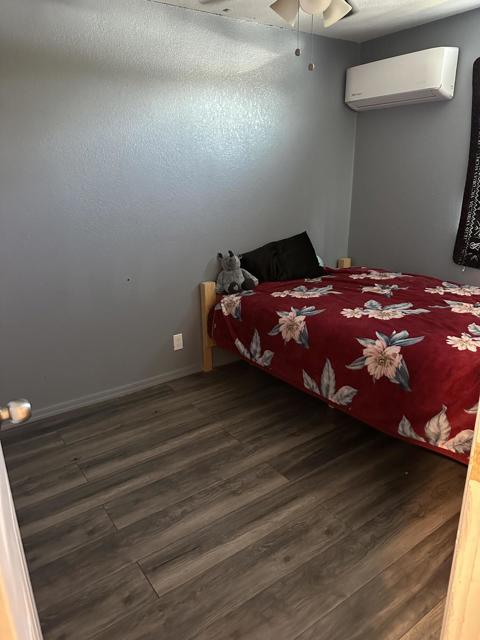 1204 Shore Garden Street, Thermal CA: https://media.crmls.org/mediaz/4f55891b-2be1-45d3-91f9-8c949310a657.jpg