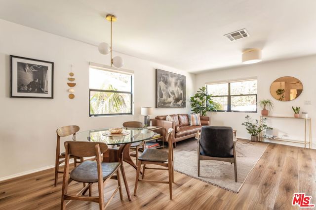 716 Academy Road, Los Angeles CA: https://media.crmls.org/mediaz/4f55fdaa-5ef8-4a2d-89ae-25064cd217ab.jpg